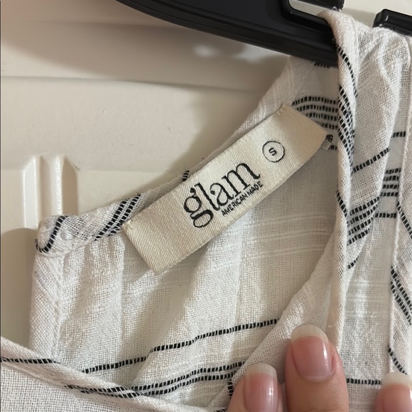 Striped Cold Shoulder Dress - Picture 3 of 6